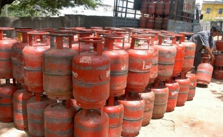 LPG Price Cut Down Hum Dekhenge News