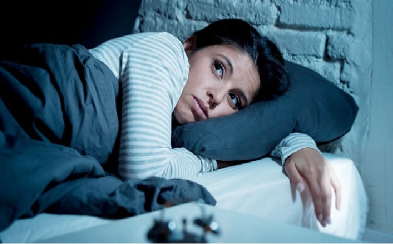 રાતે Sound Sleep નથી આવતી? આ વસ્તુઓ કરશે મદદ