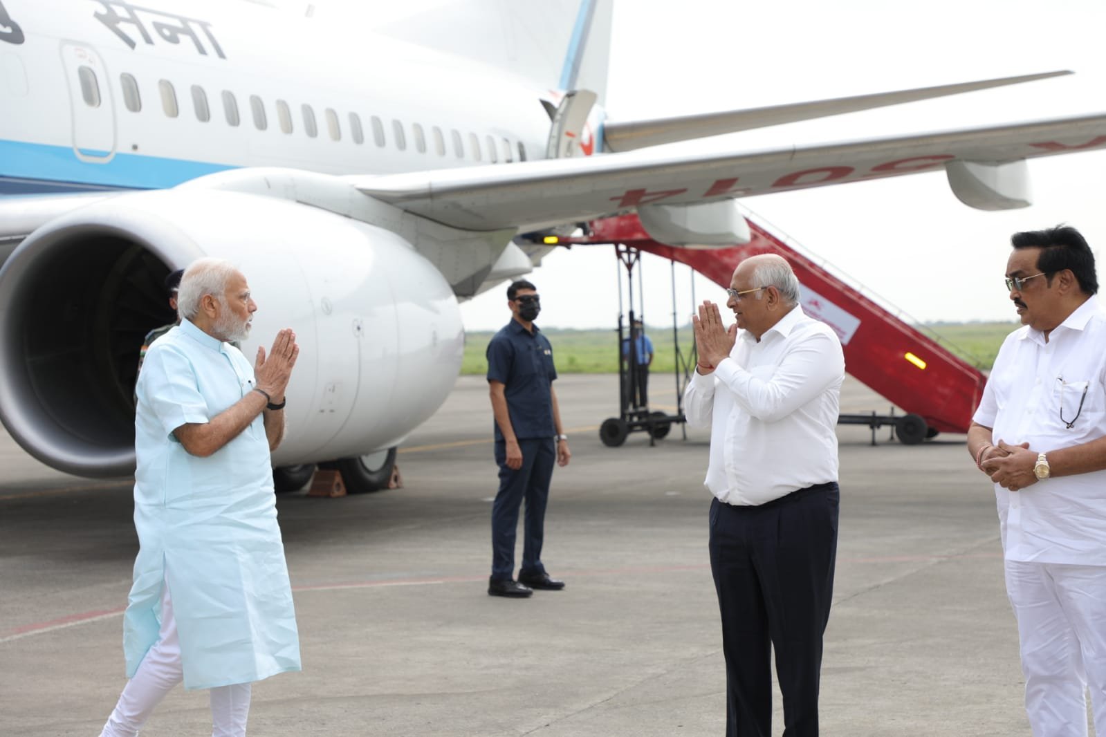pm modi gujarat visit