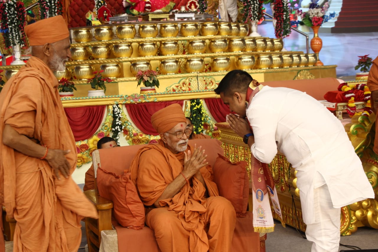 Harsh Sanghvi Swaminarayan Gurukul Rajkot Hum Dekhenge News