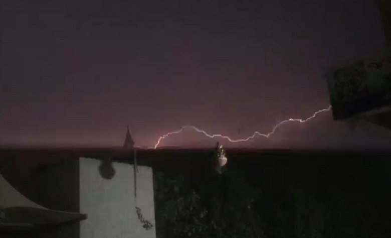 01 RAIN in Gujarat Hum Dekhenge News
