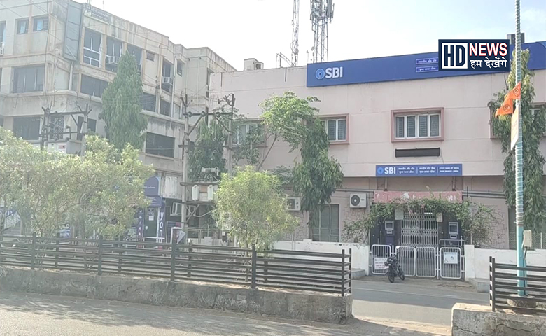પૈસાની ચોરી-humdekhengenews