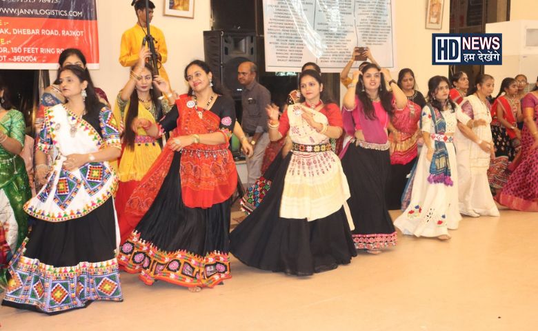 GARBA NIGHT IN BENGALURU-HDNEWS