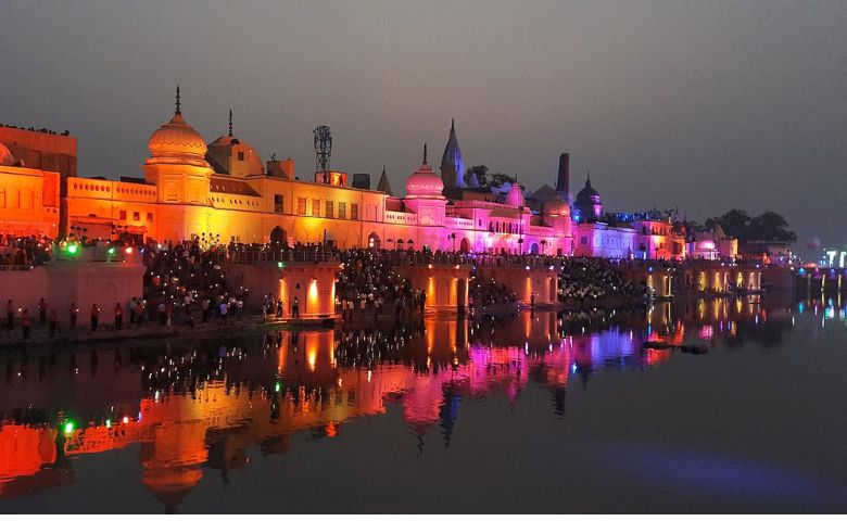 સમર વેકેશનમાં દેશના પ્રસિદ્ધ પાંચ ધાર્મિક સ્થળોની કરો વિઝિટ, યાદગાર બનશે રજાઓ hum dekhenge news