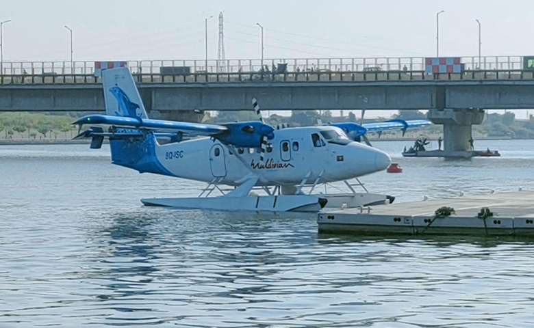 seaplane