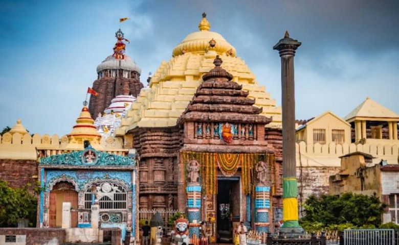 સમર વેકેશનમાં દેશના પ્રસિદ્ધ પાંચ ધાર્મિક સ્થળોની કરો વિઝિટ, યાદગાર બનશે રજાઓ hum dekhenge news