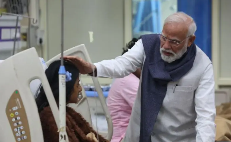 દિલ્હી બ્લાસ્ટના ઘાયલોને મળ્યા PM મોદી, ભૂતાનથી પરત આવીને એરપોર્ટથી સીધા પહોંચ્યા LNJP હોસ્પિટલ Hum dekhenge news