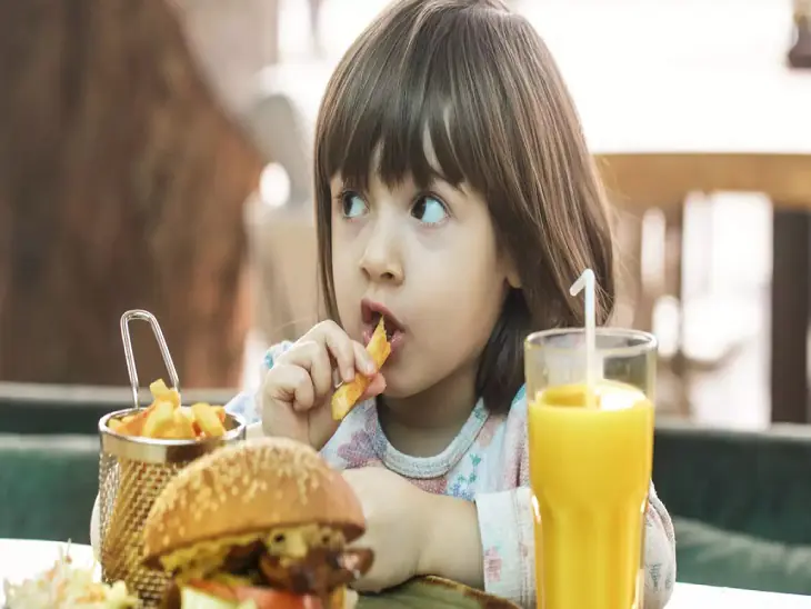 "No Junk Food" campaign launched in lunchboxes