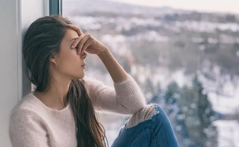 Winter Blues: ઠંડીમાં ડિપ્રેશન અને સુસ્તી જેવું અનુભવાય છે? આ પાંચ ઉપાય અજમાવો hum dekhenge news