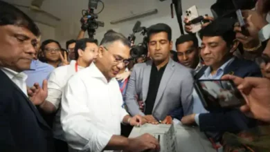 બાંગ્લાદેશમાં મતદાન દરમિયાન અનેક જગ્યાએ હિંસાઃ BNP કાર્યકરનું મોત, બે મતદાન કેન્દ્રોની બહાર બોમ્બ વિસ્ફોટ hum dekhenge news