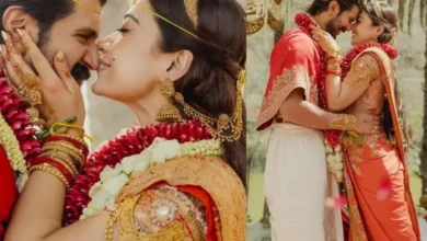 rashmika vijay devarakonda wedding photos: રશ્મિકા મંદાના અને વિજય દેવરકોંડા ગઈ કાલે લગ્નગ્રંથિથી જોડાયા. ઉદયપુરમાં આ કપલના લગ્નના ફોટાની લોકો આતુરતાથી રાહ જોઈ રહ્યા હતા. ત્યારે હવે બધાની રાહનો અંત લાવતા, રશ્મિકા અને વિજયે ઇન્સ્ટાગ્રામ પર ફોટા શેર કર્યા છે. (Image Source-Instagram@rashmika_mandanna)
