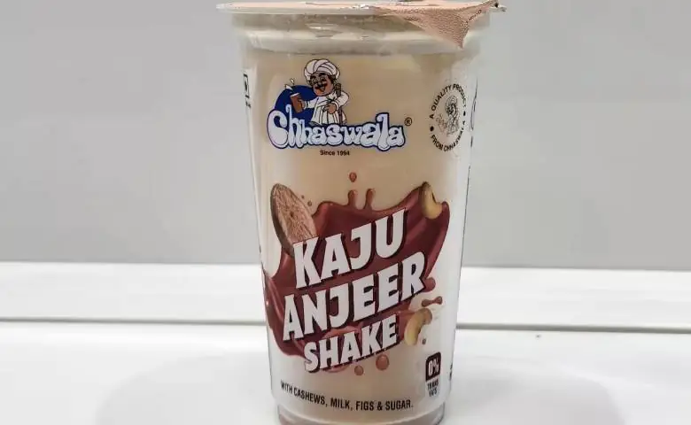 Outdoor food lovers beware, a dead insect has emerged from Chhashwala's fig shake!, hum dekhenge news