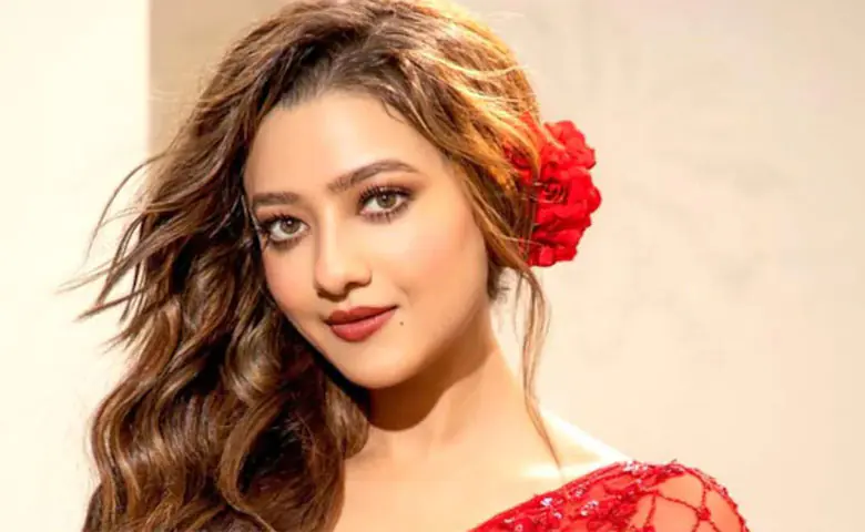 Mithun Chakraborty's daughter-in-law Madalsa describes a tragic experience at the beginning of her career in a podcast