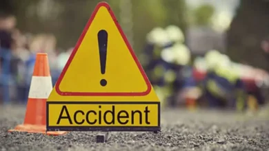 Fatal accident on Bhavnagar-Dholera road, three died on the spot after car rammed into container, hum dekhenge news
