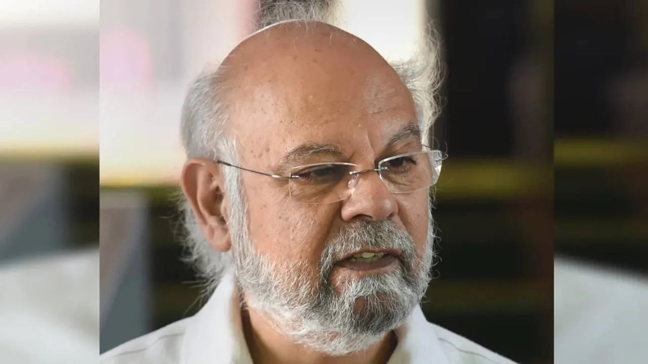 Online fraud: Rs 7.8 crore transferred from former PM's son's account, hum dekhenge news