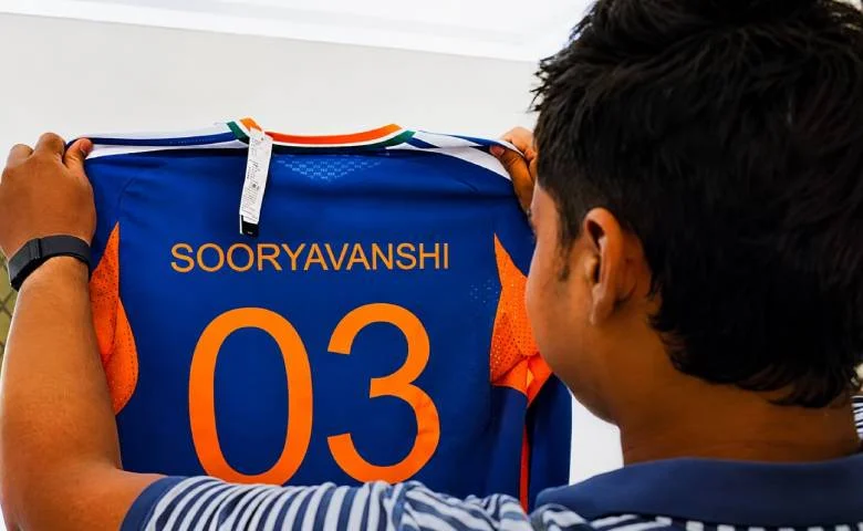 Vaibhav Suryavanshi received a Dim kit, got emotional after seeing the Indian jersey, video goes viral, hum dekhenge news