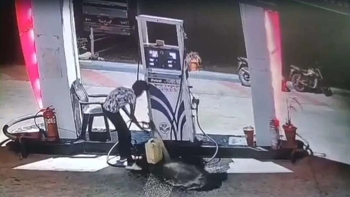 Theft at petrol pump