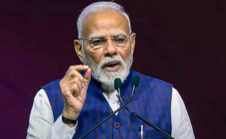 Amidst the uproar in Parliament, PM Modi held a crucial meeting; Rajnath, Amit Shah, and Nirmala participated, hum dekhenge news