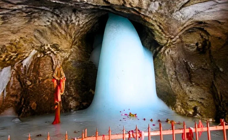 EV ખરીદતા પહેલાં જાણો, 45% ઘરોમાં સુરક્ષિત ચાર્જિંગની સુવિધા નથી, રિપોર્ટમાં ચોંકાવનારો ખુલાસો hum dekhenge news
