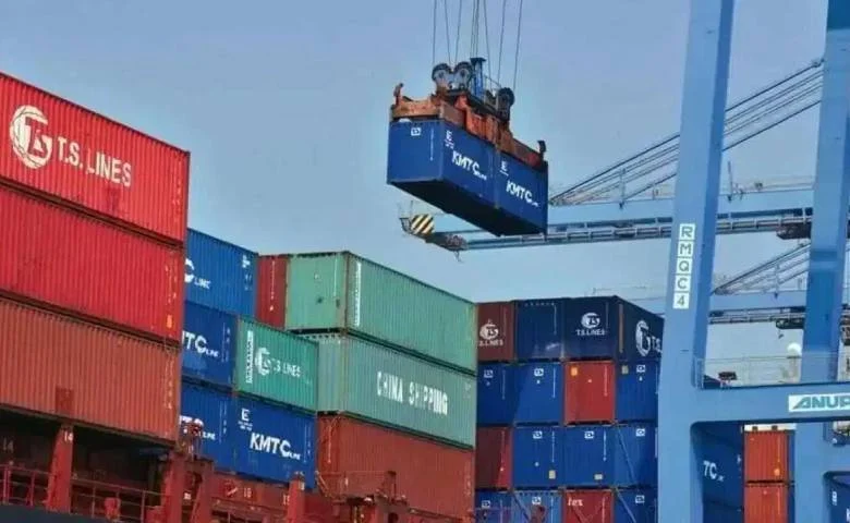 Country's trade deficit widens: Deficit rose to $31.98 billion in July, hum dekhenge news