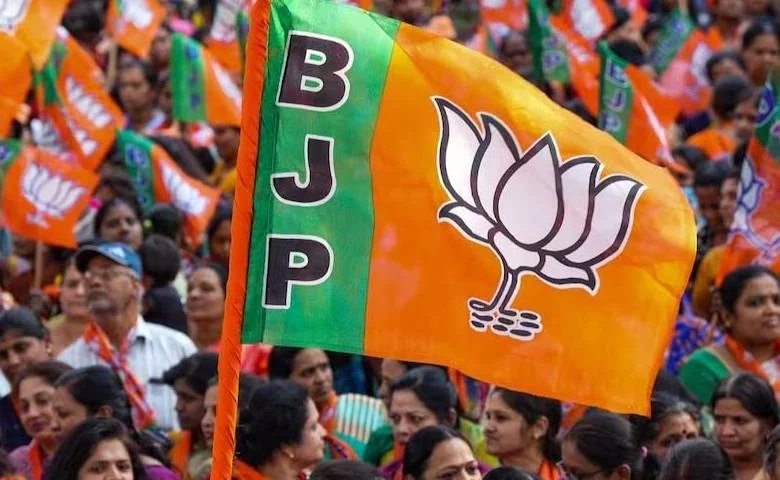 Election atmosphere in BJP: New in-charges announced for 3 states; Vinod Tawde entrusted with the charge of UP, hum dekhenge news