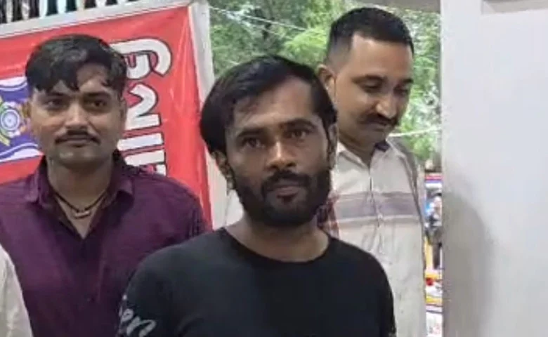 Surat Drug Accused Escapes Police Custody