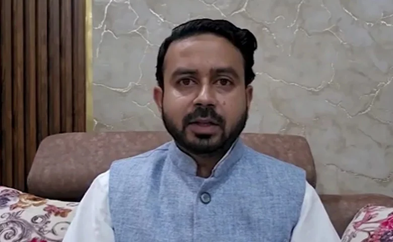 AIMIM Shadab Chauhan