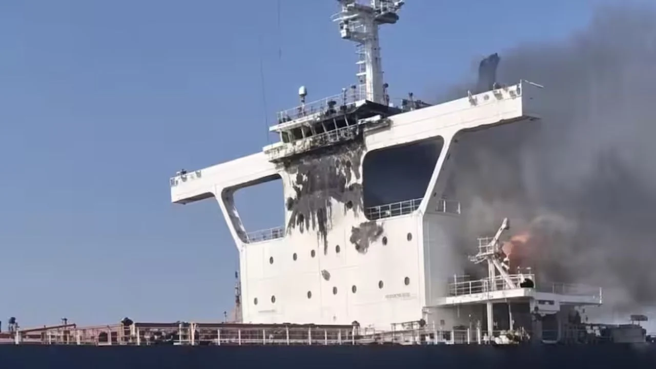 Torpedo attack on ship in Hormuz, death of Indian sailor