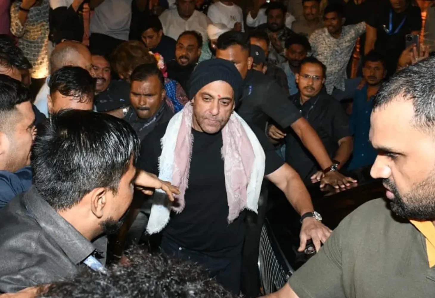 Salman Khan Viral Video