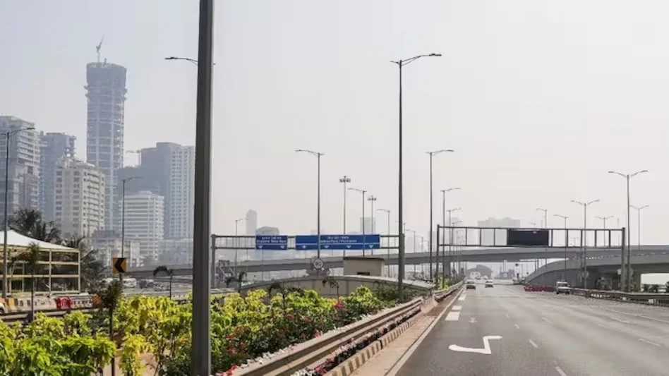 Mumbai Coastal Road accident