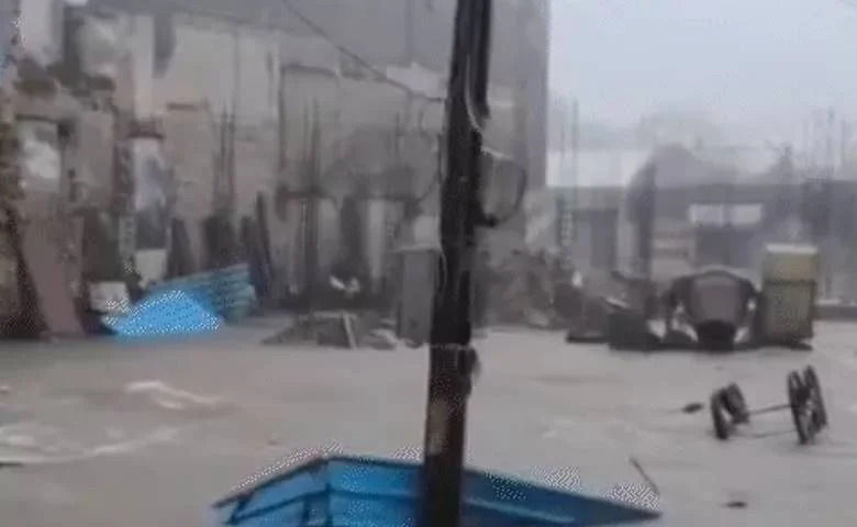 Heavy Rain In Kutch