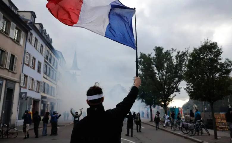 France protests inflation