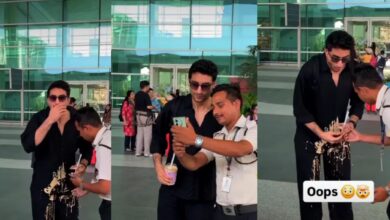 Here's what happened to Ibrahim Ali Khan while taking a selfie; watch the video.