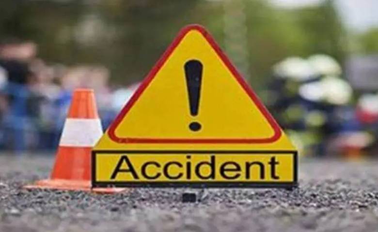 Panchmahal Jambughoda-Halol highway accident