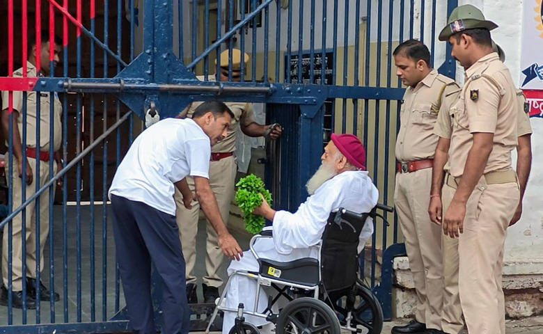Jodhpur Central Jail Refuses Entry to Asaram