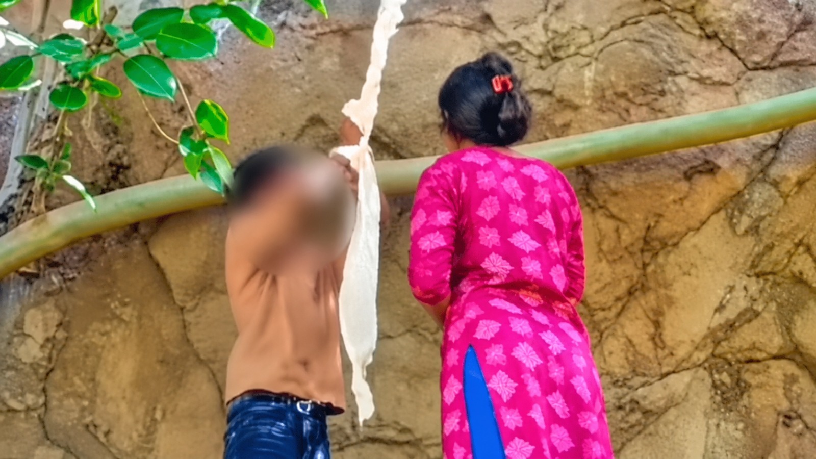 dahod singvad couple